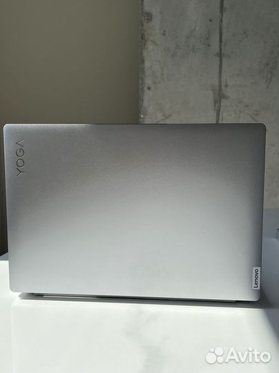 Ноутбук Lenovo yoga Pro 14S