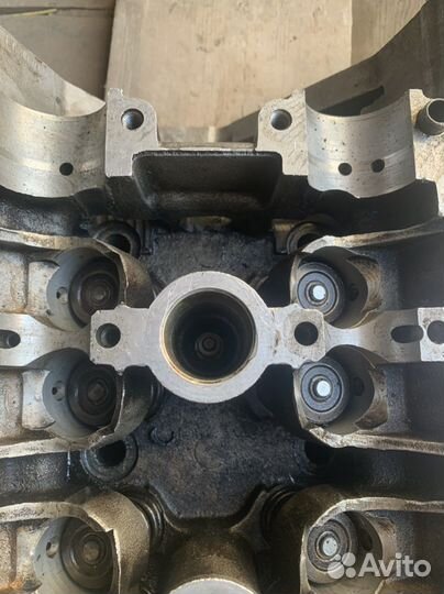 Головка блока цилиндров 405