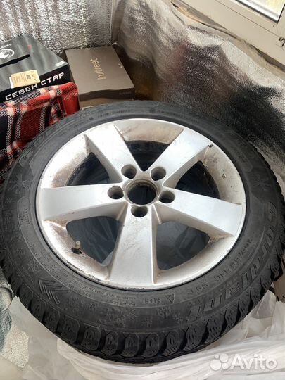 Литые диски r 16 + зимняя резина