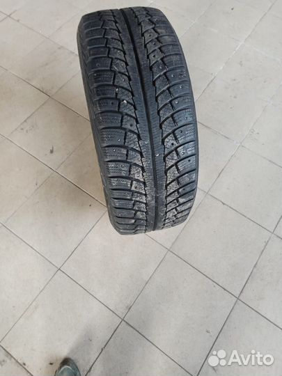 Gislaved Nord Frost 5 235/55 R17