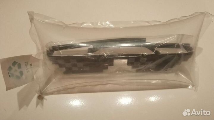 Пиксельные очки крутости Тhug Lifе, Likе а bоss