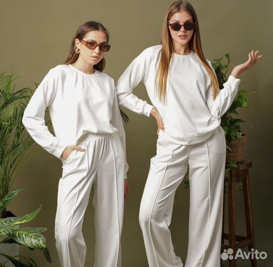 Спортивный костюм женский