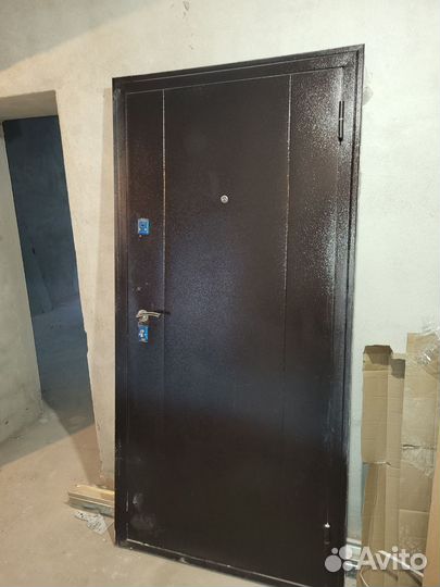 Дверь входная металлическая