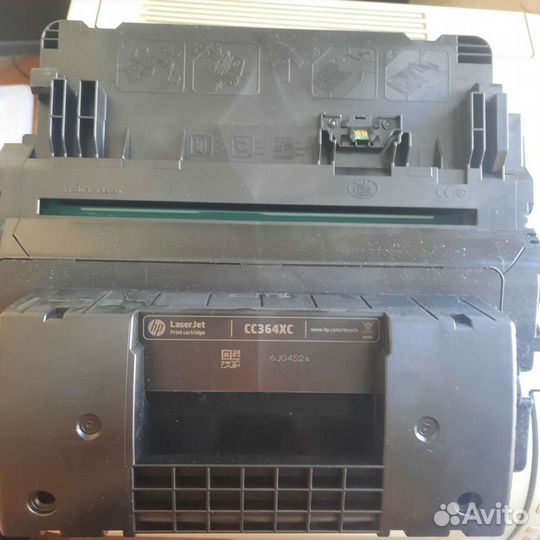 Принтер лазерный HP P4515n отличный