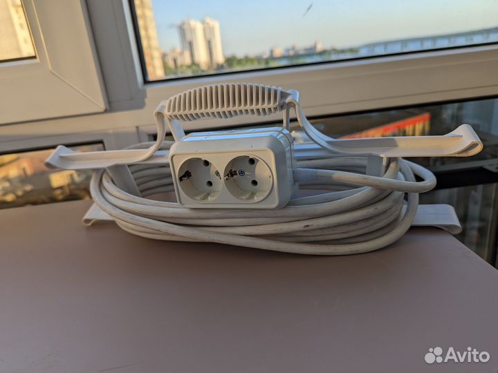 Удлинители силовые, сетевые фильтры, переноски