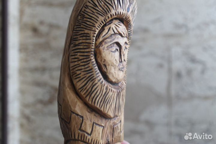 Статуэтка из дерева, ручная работа