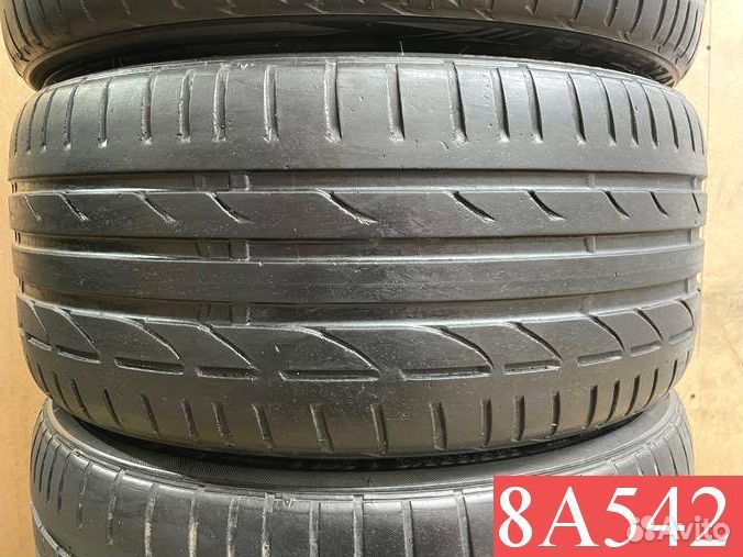 Bridgestone Potenza S001 235/35 R19 87M