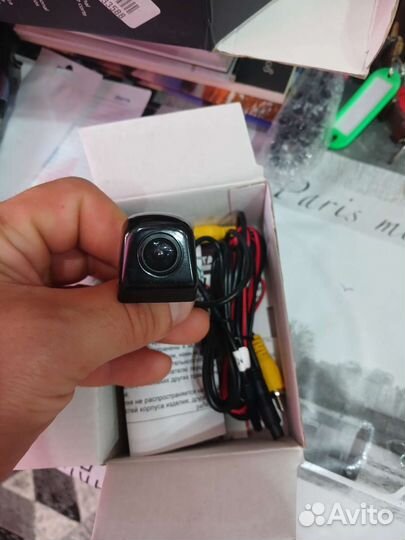 Камера заднего вида универсальная