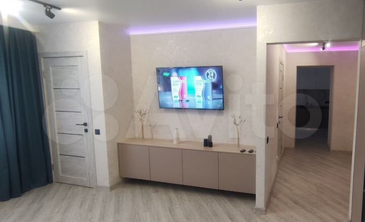 2-к. квартира, 60 м², 9/14 эт.