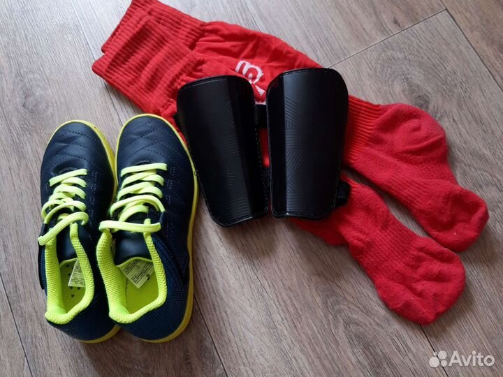 Бутсы, щитки, гетры детские 31 размер