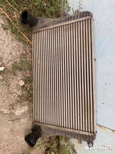 Интеркулер 3C0145805R