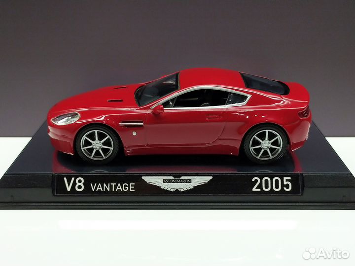 1:43 Aston Martin V8 Vantage 2005