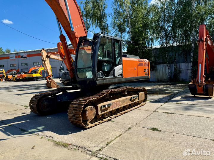 Гусеничный экскаватор Hitachi ZX330-5G, 2020