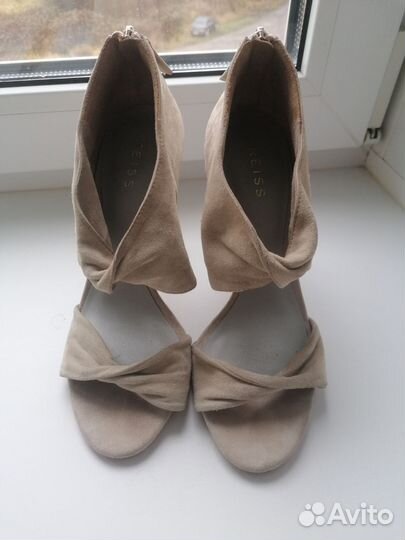 Босоножки женские