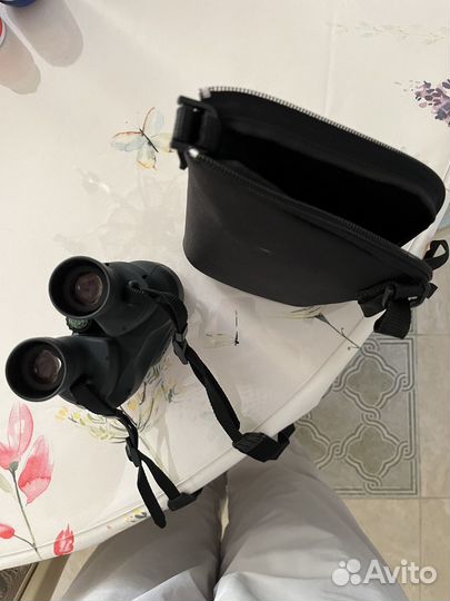 Бинокль Canon