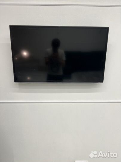 Телевизор SMART tv samsung