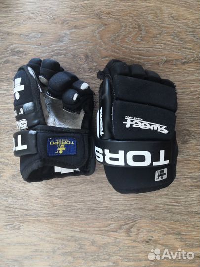 Хоккейная форма, коньки и баул