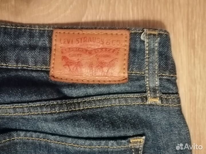 Джинсы levis 26