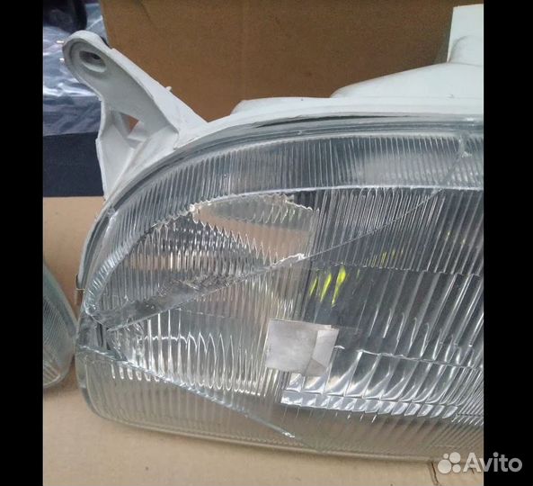 Фара toyota HI-ACE 89-04 (прав руль) 94-95 левая