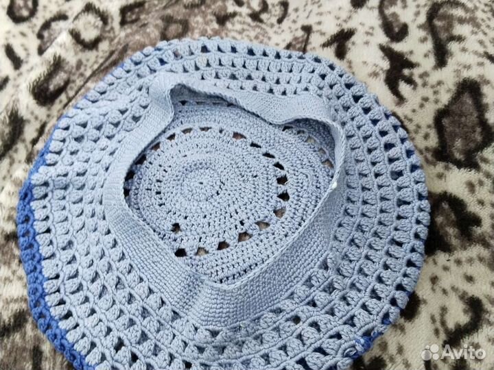 Берет женский крючком вязан