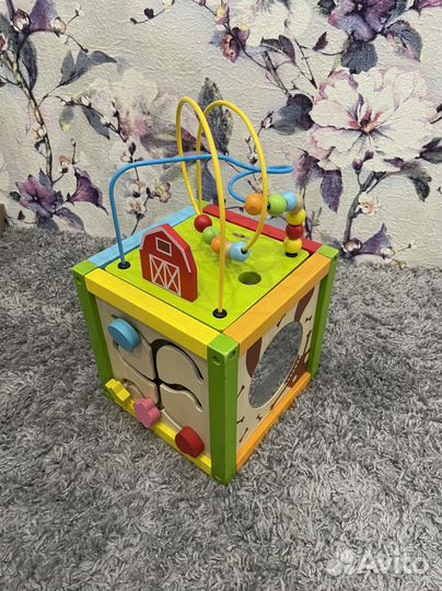 Развивающие игрушки бизиборд