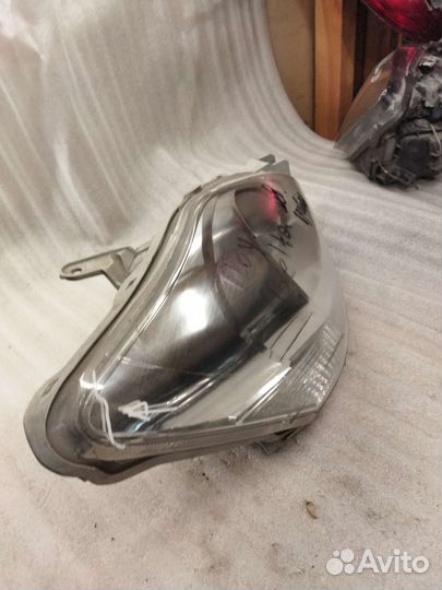 Фара правая Toyota Belta