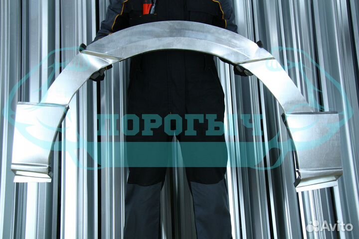 Ремонтная арка Mercedes-Benz W906 левая