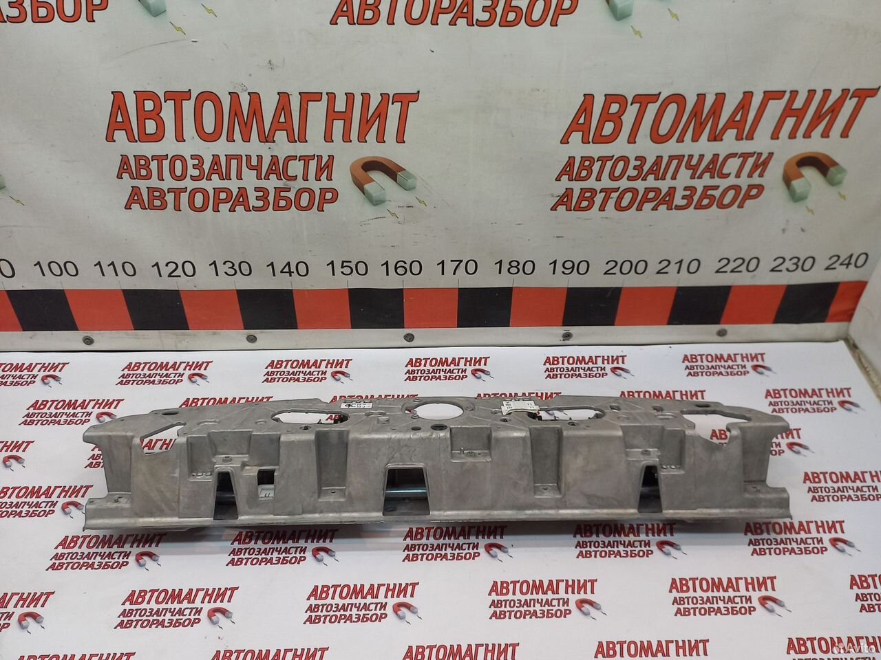 Кронштейн электропривод монитора Воях Фри