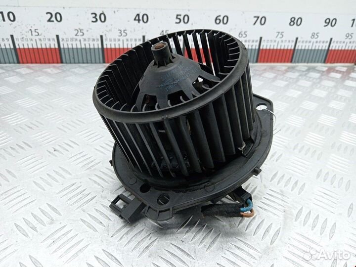 Моторчик для Iveco Daily 4