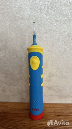 Зубная щетка Braun