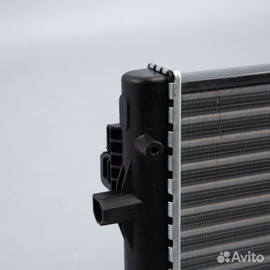 Радиатор охлаждения Фольксваген Поло 1.2-1.6 AT/MT