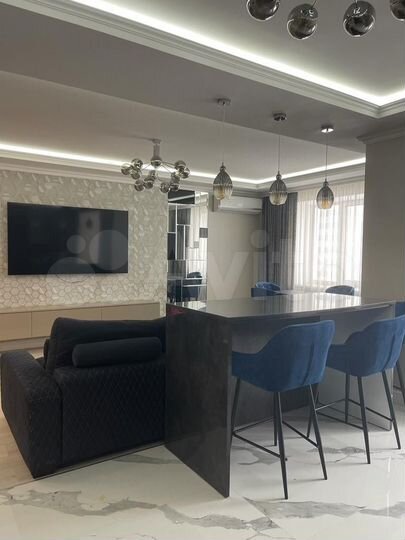 3-к. квартира, 108 м², 7/17 эт.