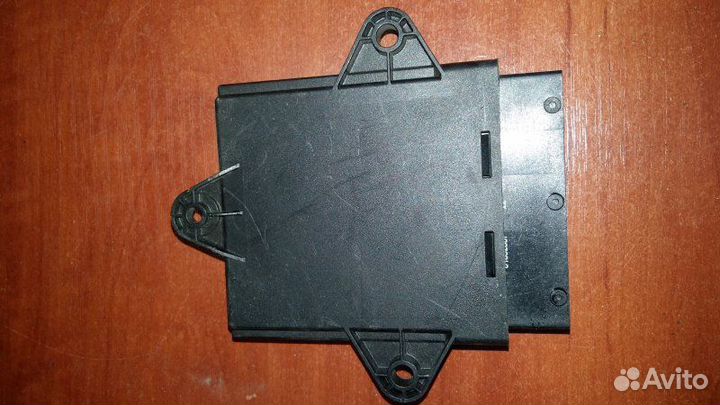 Блок управления центральным замком Opel Vectra 1.8