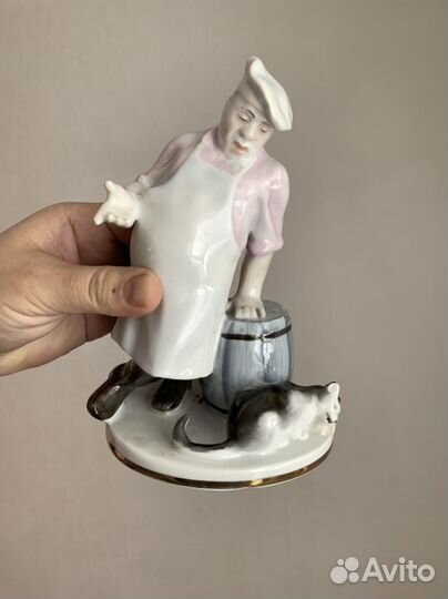Фарфоровая статуэтка лфз Кот и повар СССР