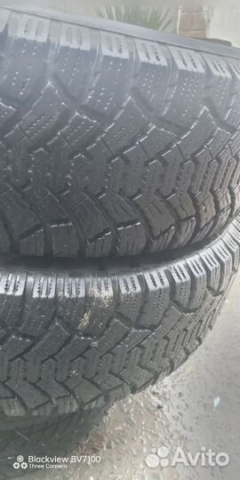 Tunga 4x4 235/75 R15