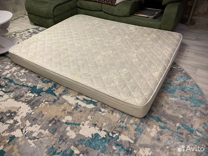 Продам матрас 1.60*2.0