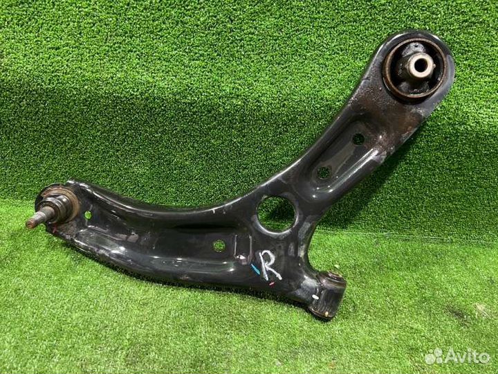 Рычаг подвески передний правый Hyundai Solaris