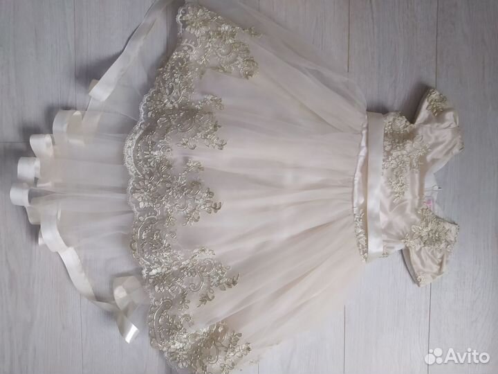 Продаю платье