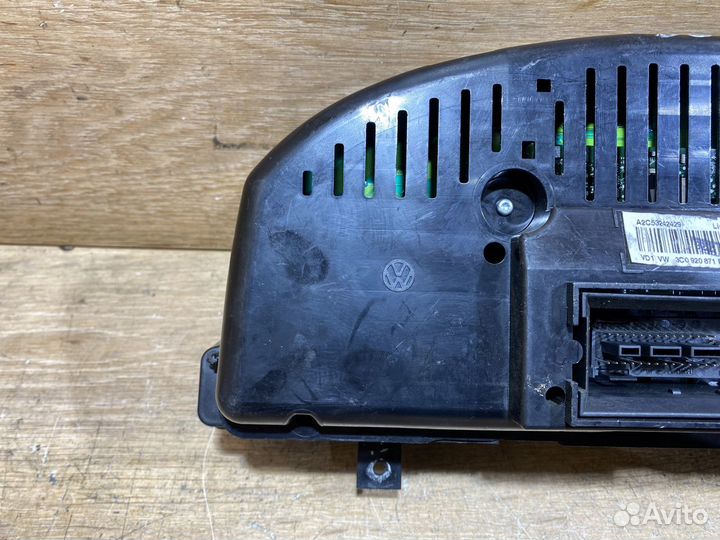 Панель приборов Volkswagen Passat B6 дизель 112066