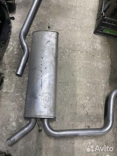 Глушитель задняя часть Mercedes 200-T124