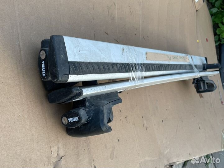 Багажник на крышу thule