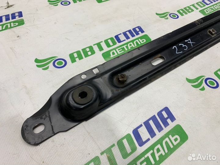 Балка под радиатор передняя Peugeot 308 (T7)