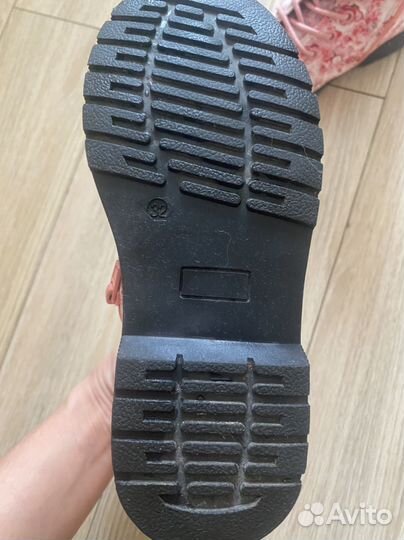Ботинки демисезонные для девочки размер 32