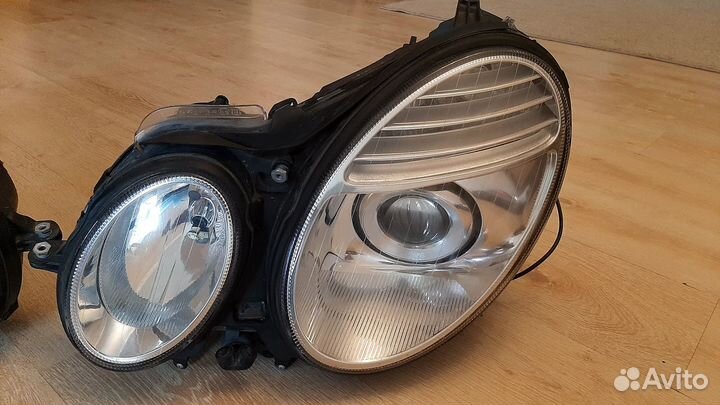 Фара Оригинал Mercedes E-Class W211 Рестайлинг