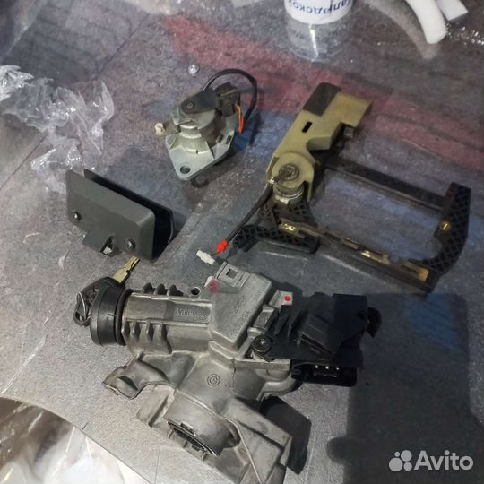 Комплект замков бмв 5 е39 рест