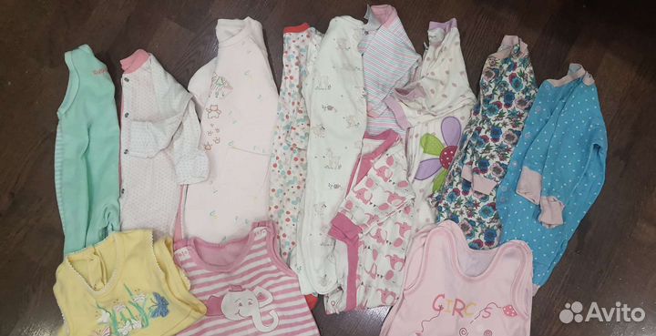 Вещи пакетом для девочки с рождения до года