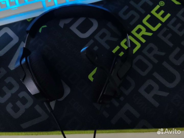 Игровые наушники HyperX