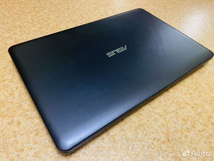 Ноутбук Asus R543U