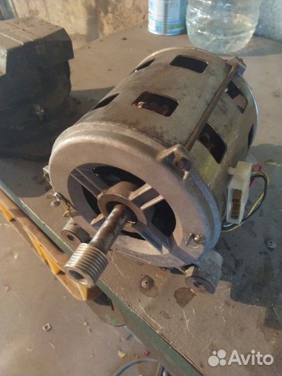 Электродвигатель от стиральной машины Indesit