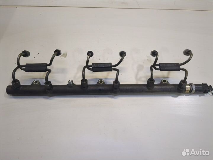 Рампа топливная BMW X5 E53, 2003